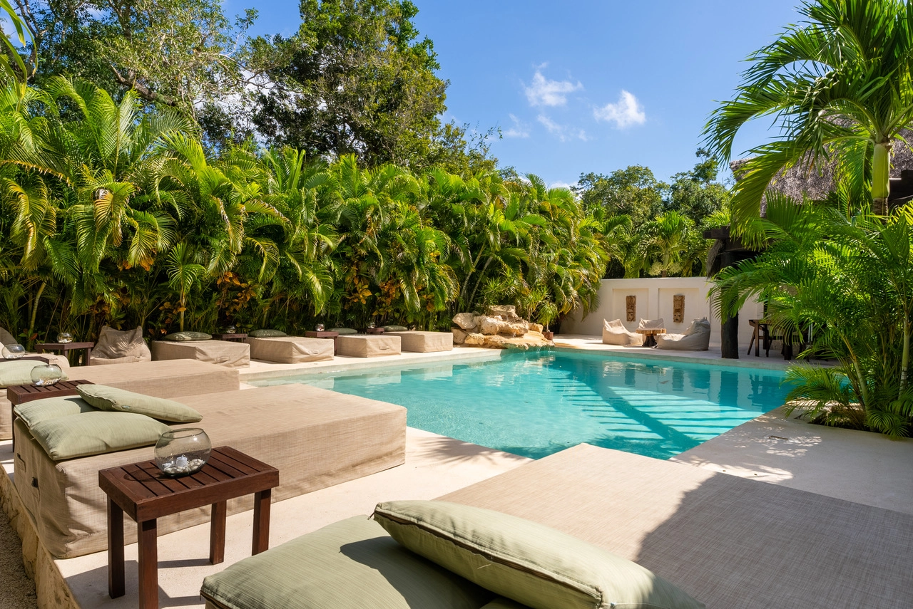 What You Need to Know to Find a Safe Psychedelic Retreat- A Comprehensive Guide 21 Block Image