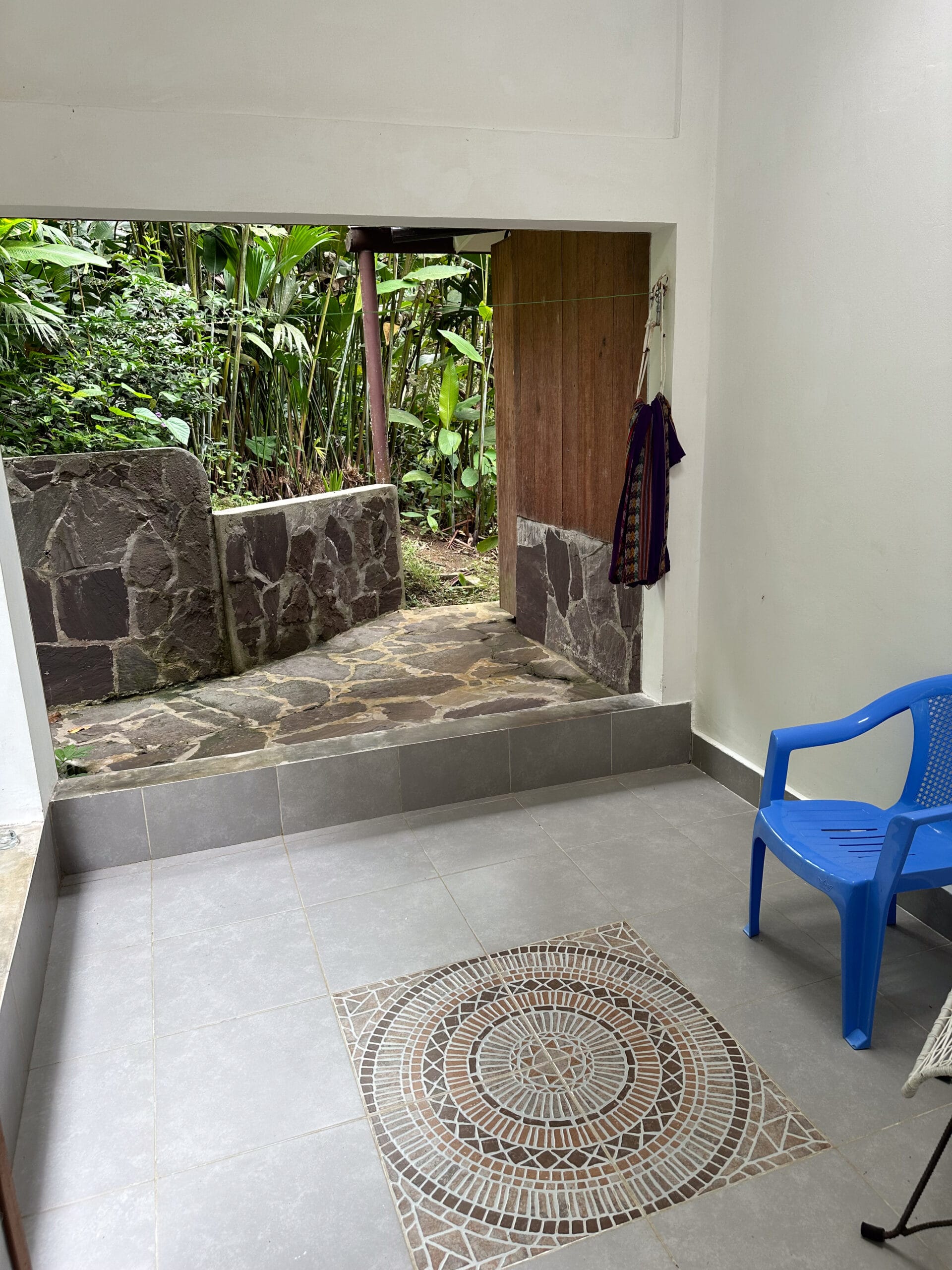 LA MEDICINA — AYAHUASCA RETREAT CENTER 43 IMG 2235 scaled 1